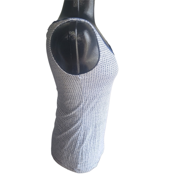 Banana Republic Luxe Touch White And Blue Patterned Tank Top M - Picture 3 of 6